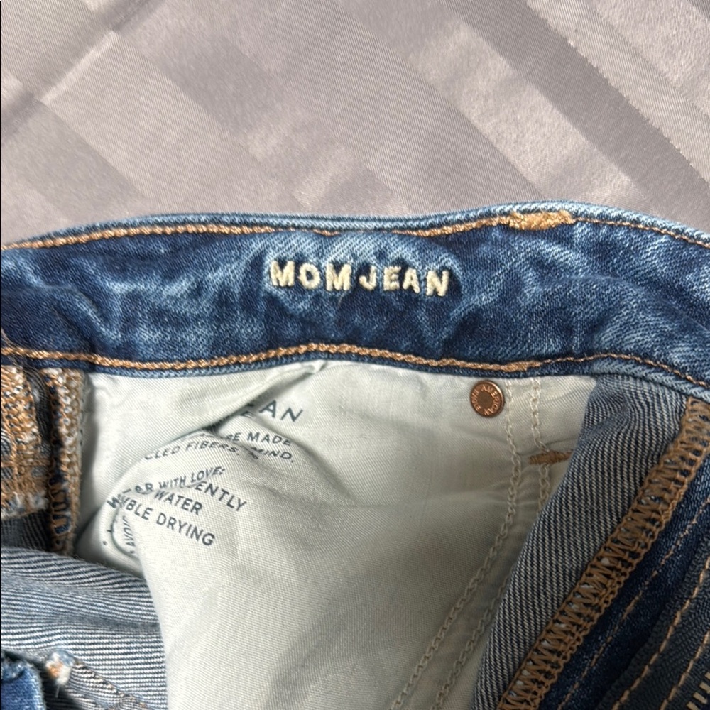 American Eagle Outfitters Women's Mom jeans size 10 - Picture 5 of 7
